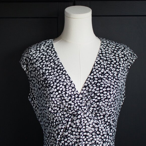 Chaps | Floral Crossover Cap Sleeve Dress - Picture 4 of 6